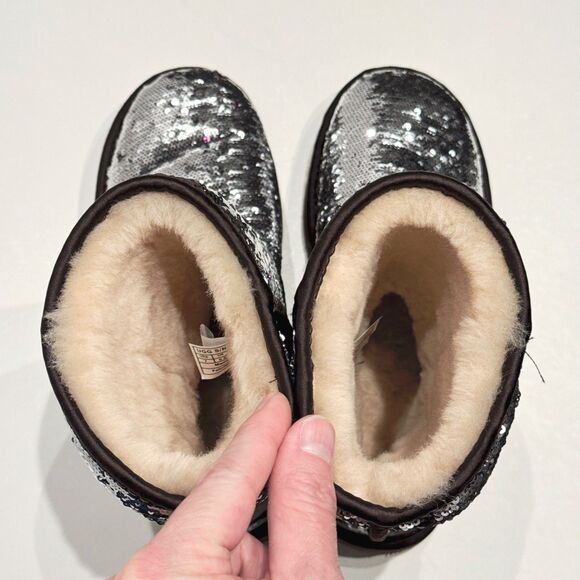 Ugg Australia Sequin Silver Purple Sparkle Winter Boot Women 7 Minimal Wear (#2) - Picture 6 of 16
